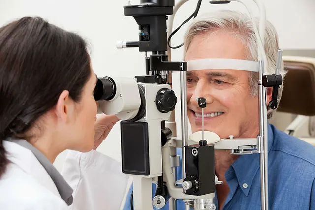 eye examining
